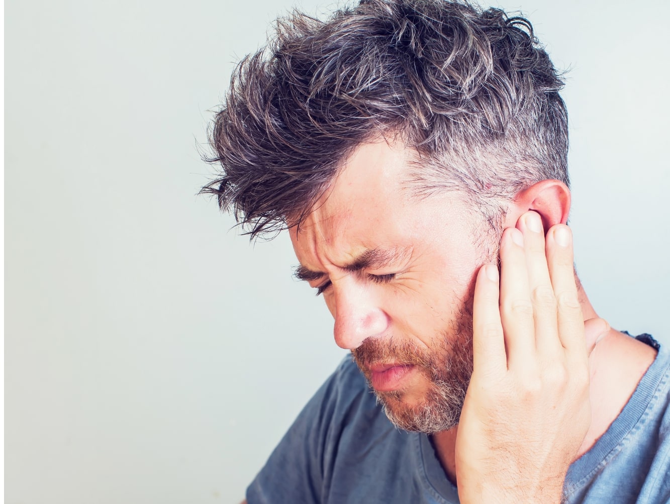 o-que-fazer-para-aliviar-dor-no-maxilar-perto-do-ouvido